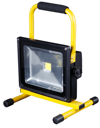 LF50R LTC Audio LED reflektor